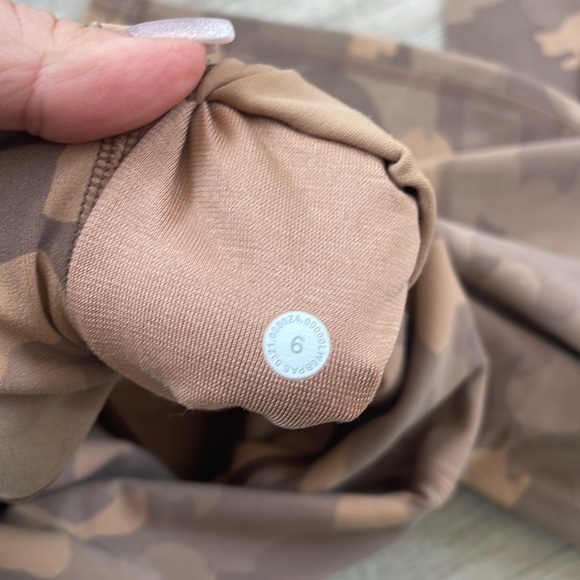 Lululemon align leggings - Picture 4 of 4